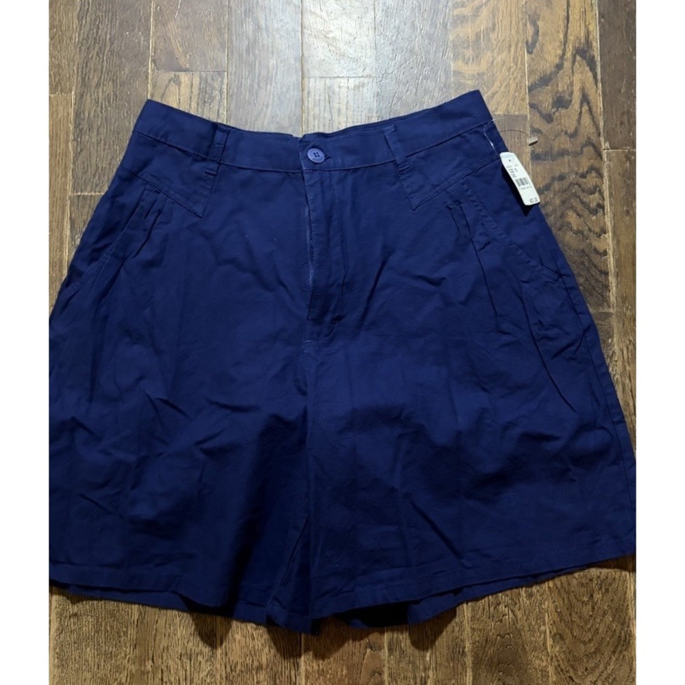 MERVYNS Blue Shorts Pleats Front Pockets Women's Size 16 NWT